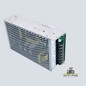 שנאי DC m-24V ל-12V עם כיסוי מחור, רכיבים אלקטרוניים חשופים ומחברים מסומנים—פתרון אידיאלי למערכות אנרגיה סולארית, טכנולוגיות פוטו-וולטאיות ותחנות כח ניידות לאגירה והמרת חשמל ממקורות מתחדשים.